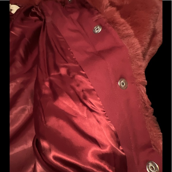 Faux Fur Jacket - Picture 5 of 9